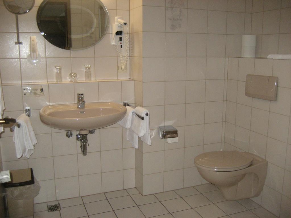 Hotel Kramer Lennestadt Rum bild